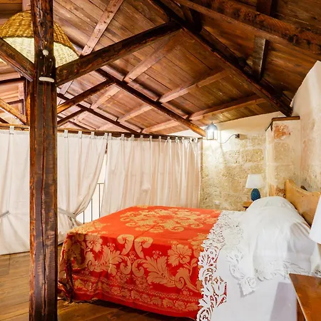 Dimora Pisanelli * Specchia