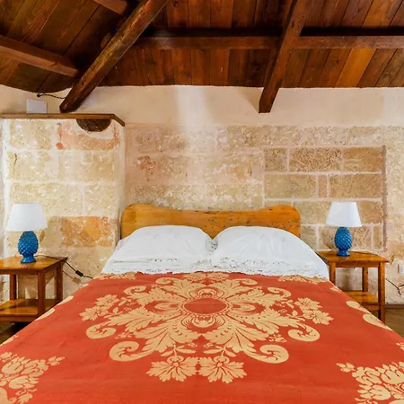 Dimora Pisanelli * Specchia